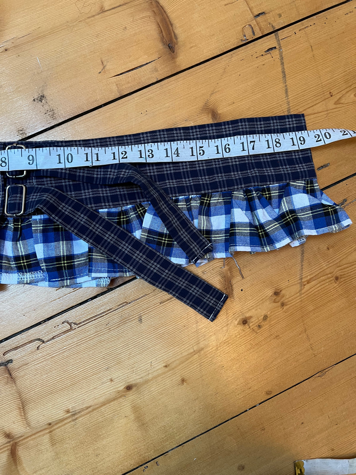 Frilly belt (large)