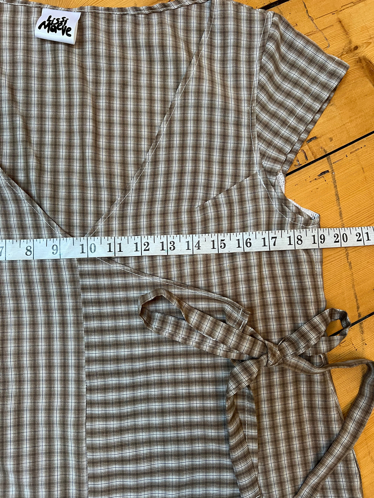 Lyla Wrap top (medium)